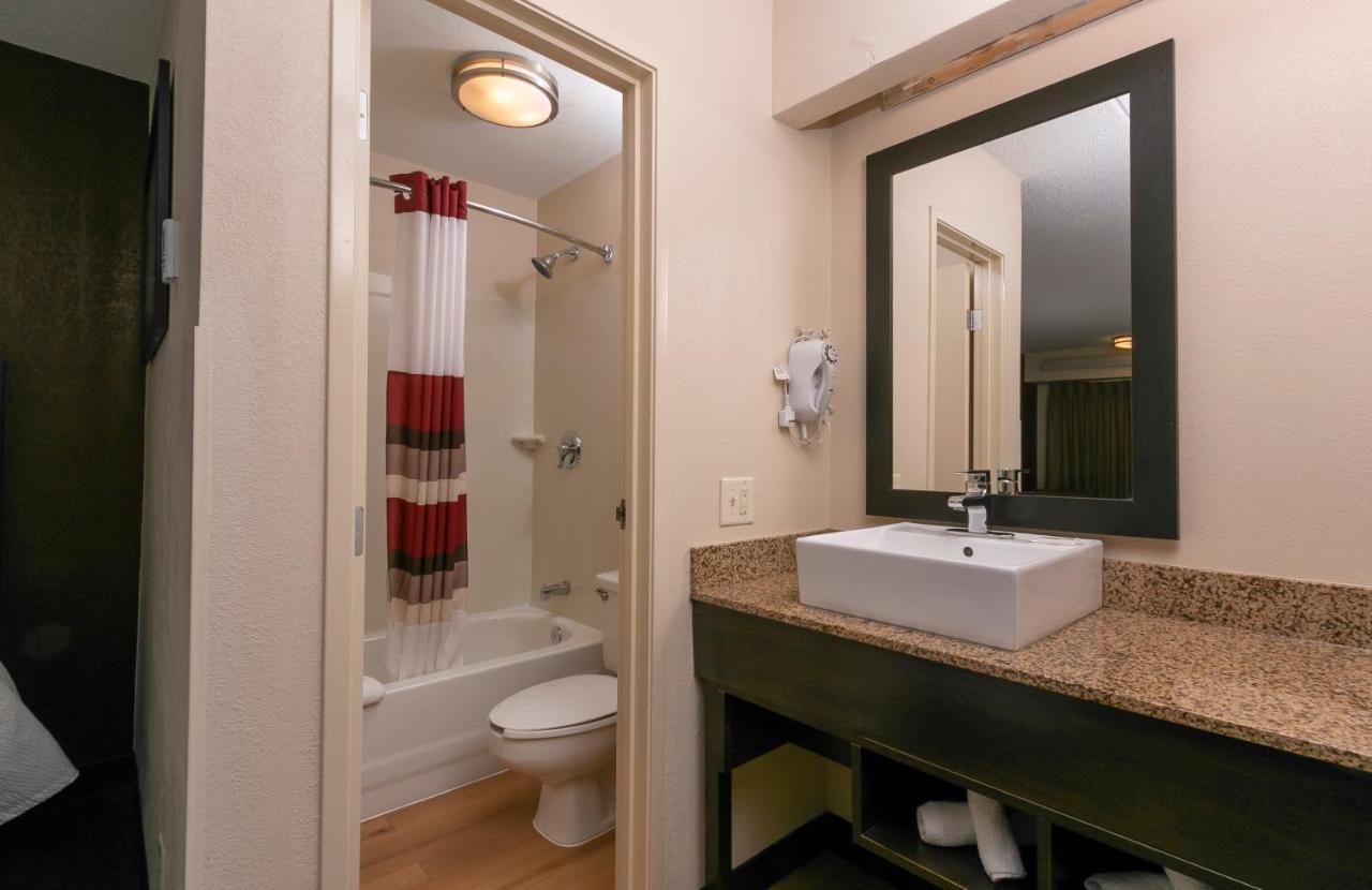 Red Roof Inn Plus+ Atlanta - Buckhead Druid Hills Exteriér fotografie